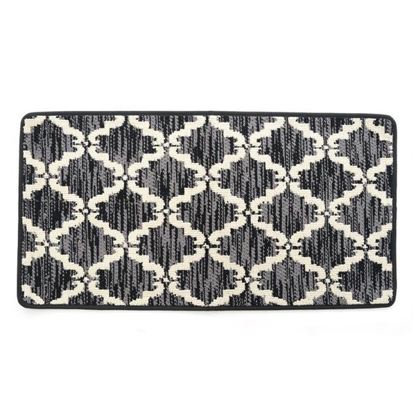 Betterbeds 20 x 39 in. Ultra Plush Pacific Knitted Loop Pile Polyester Bath Mat - Black BE372217